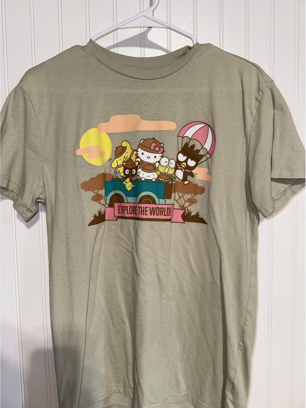 Sanrio Hello Kitty Friends Explore the World Safari Tee M